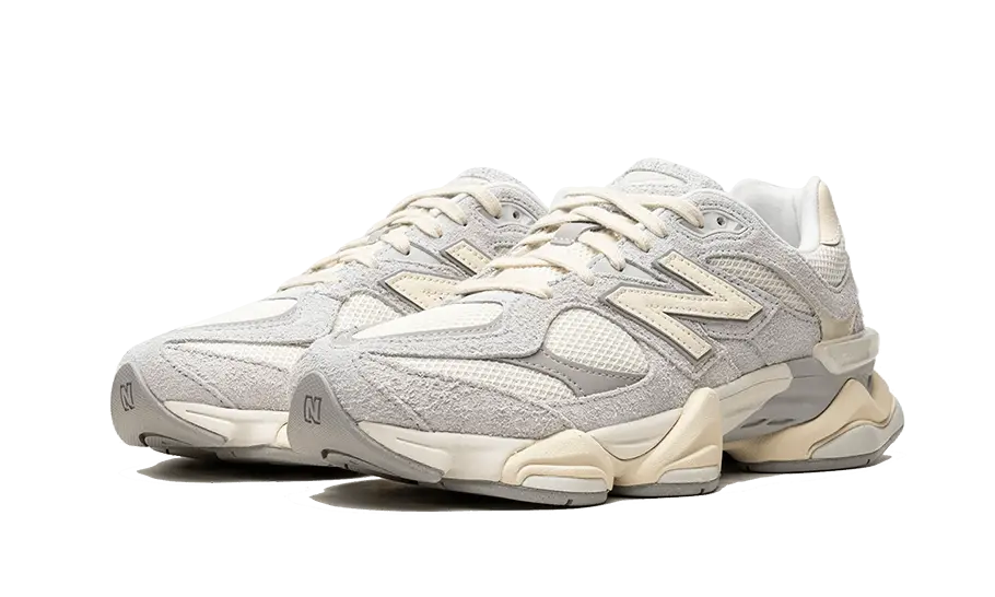 9060 Quartz VOSneakers
