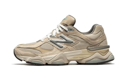 9060 Sea Salt VOSneakers
