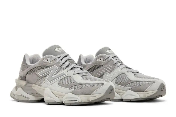 9060 Shadow Grey VOSneakers