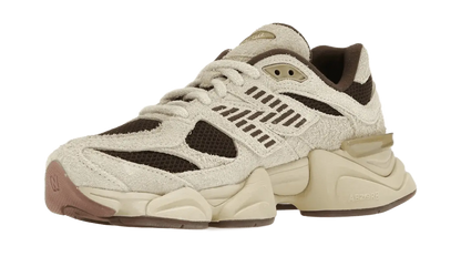 9060 Sydney McLaughlin-Levrone Linen Black Coffee VOSneakers