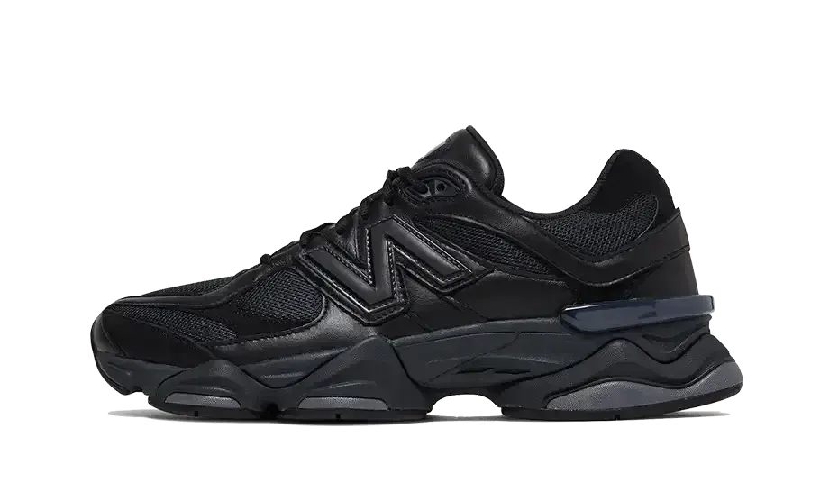9060 Triple Black Leather VOSneakers