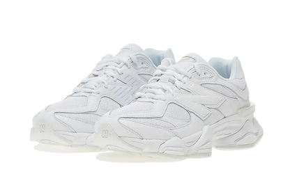 9060 Triple White VOSneakers