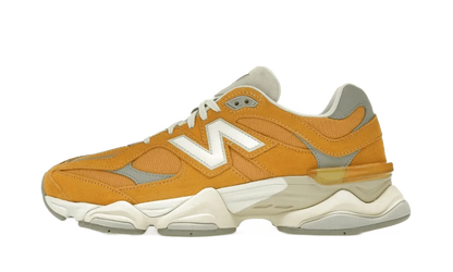 9060 Varsity Gold VOSneakers