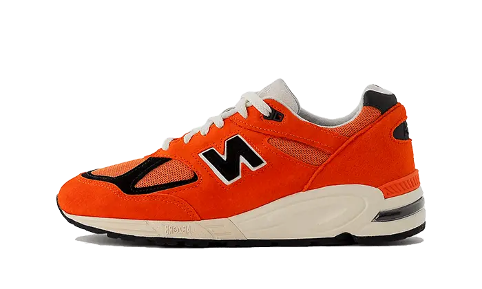 990 V2 Made in USA Marigold VOSneakers