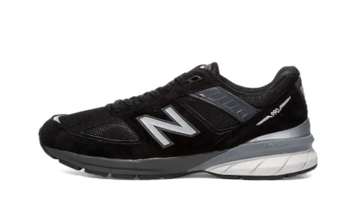 990 v5 Black VOSneakers