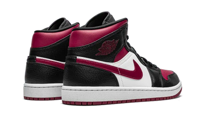 Air Jordan 1 Mid Bred Toe Air Jordan