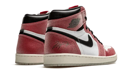 Air Jordan 1 Retro High Trophy Room Chicago Friends Family Air Jordan