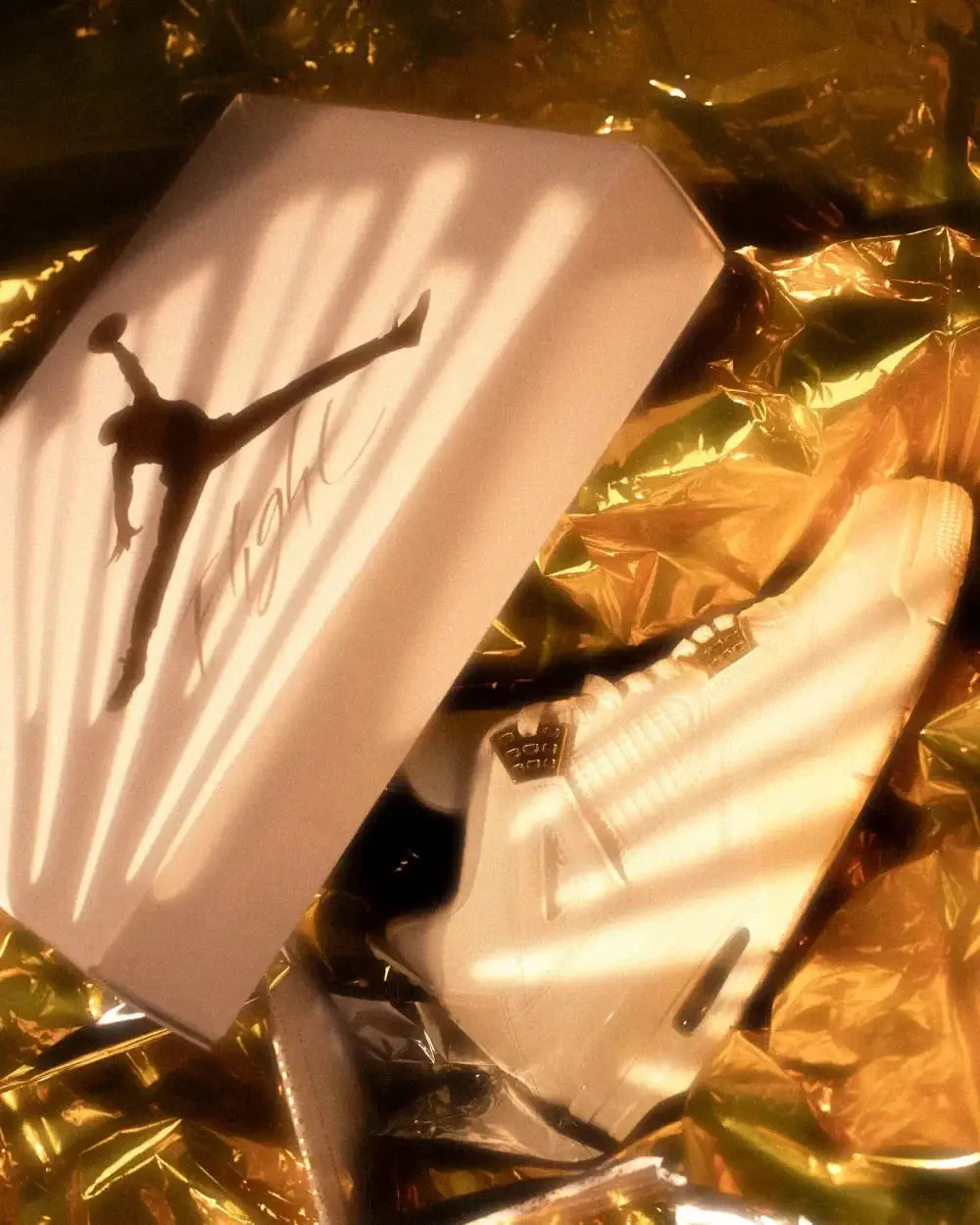 Air Jordan 4 Sail Metallic Gold VOSneakers