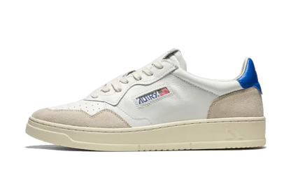Autry Medalist Leather Suede Low White Light Blue VOSneakers