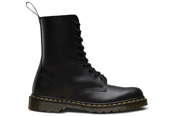 Dr. Martens 1490 Black Smooth Leather Dr. Martens
