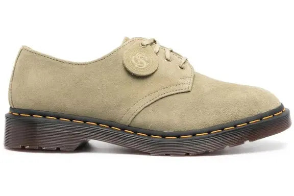Dr. Martens Smiths Pale Olive Dr. Martens