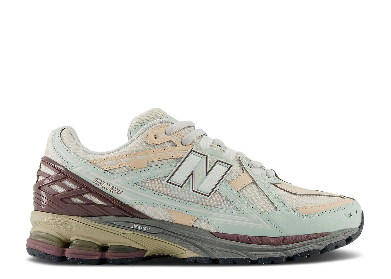 New Balance 1906D Clay Ash Licorice New Balance