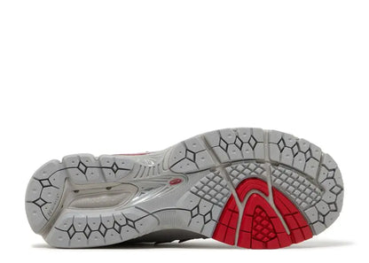 New Balance 1906R Grey Deep Red New Balance
