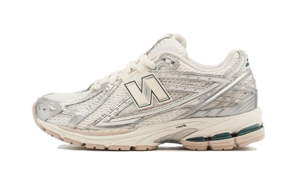 New Balance 1906R Silver Metallic Cream New Balance