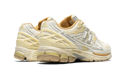 New Balance 1906U Lunar New Year Cream VOSneakers