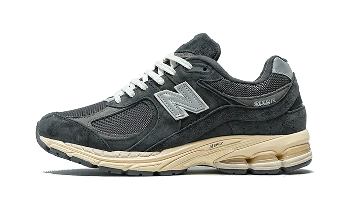 New Balance 2002R Black Dark Grey New Balance