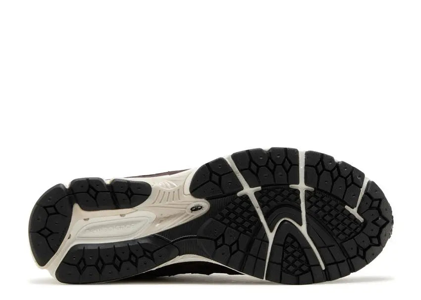 New Balance 2002R Gore-Tex Black Coffee New Balance