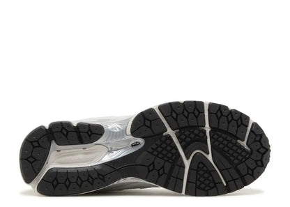 New Balance 2002R Grey Black New Balance