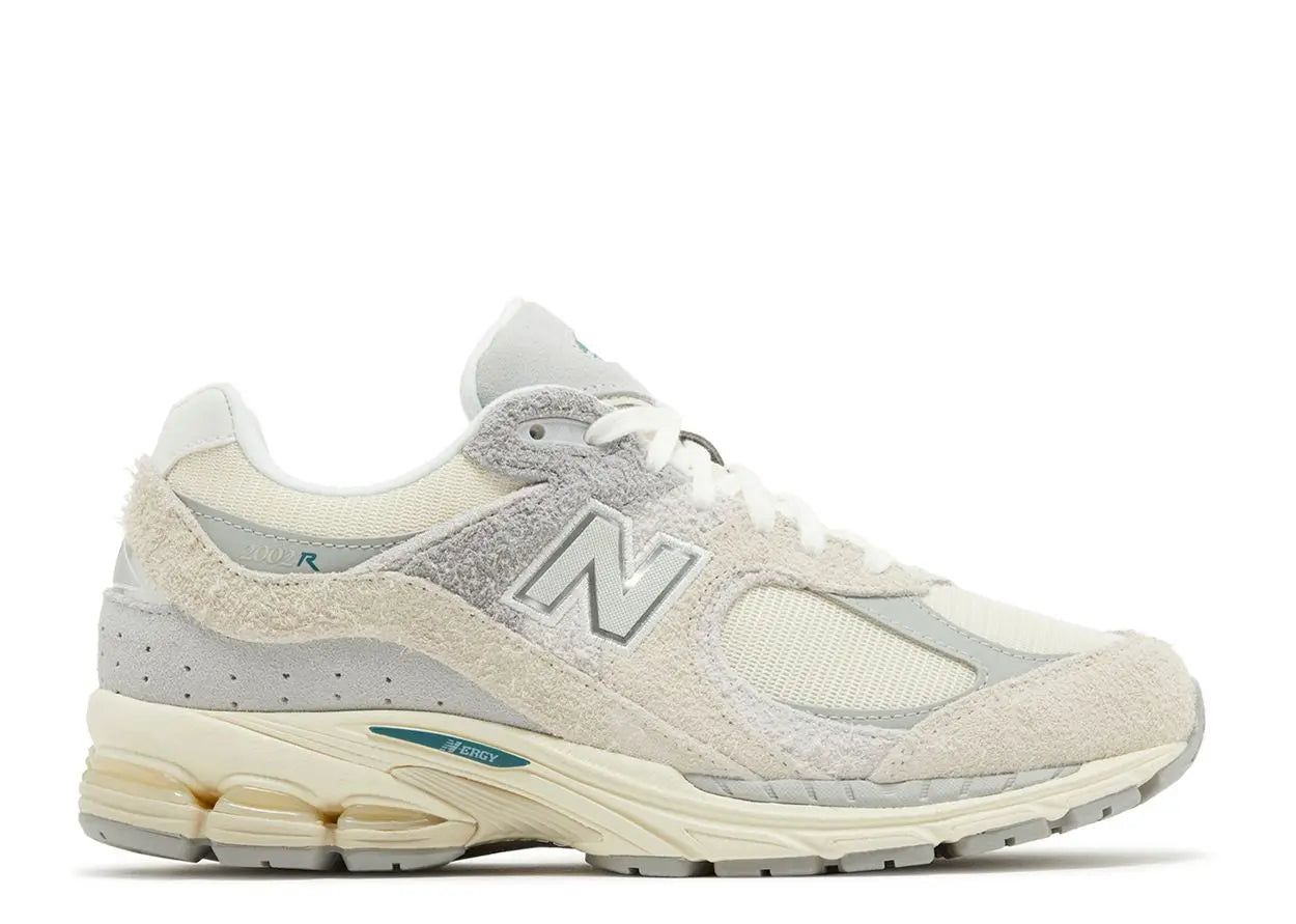 New Balance 2002R Linen New Balance