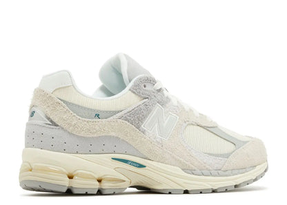 New Balance 2002R Linen New Balance