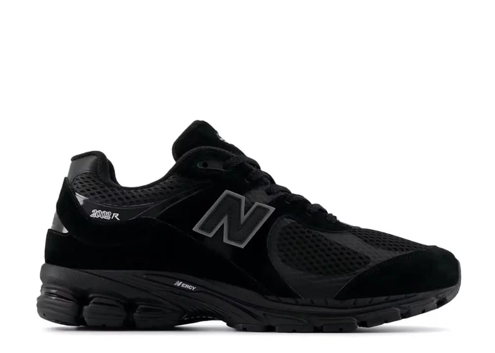 New Balance 2002R Mesh Black Metallic New Balance