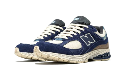 New Balance 2002R Navy Cream New Balance