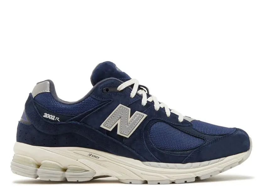 New Balance 2002R Navy Grey New Balance