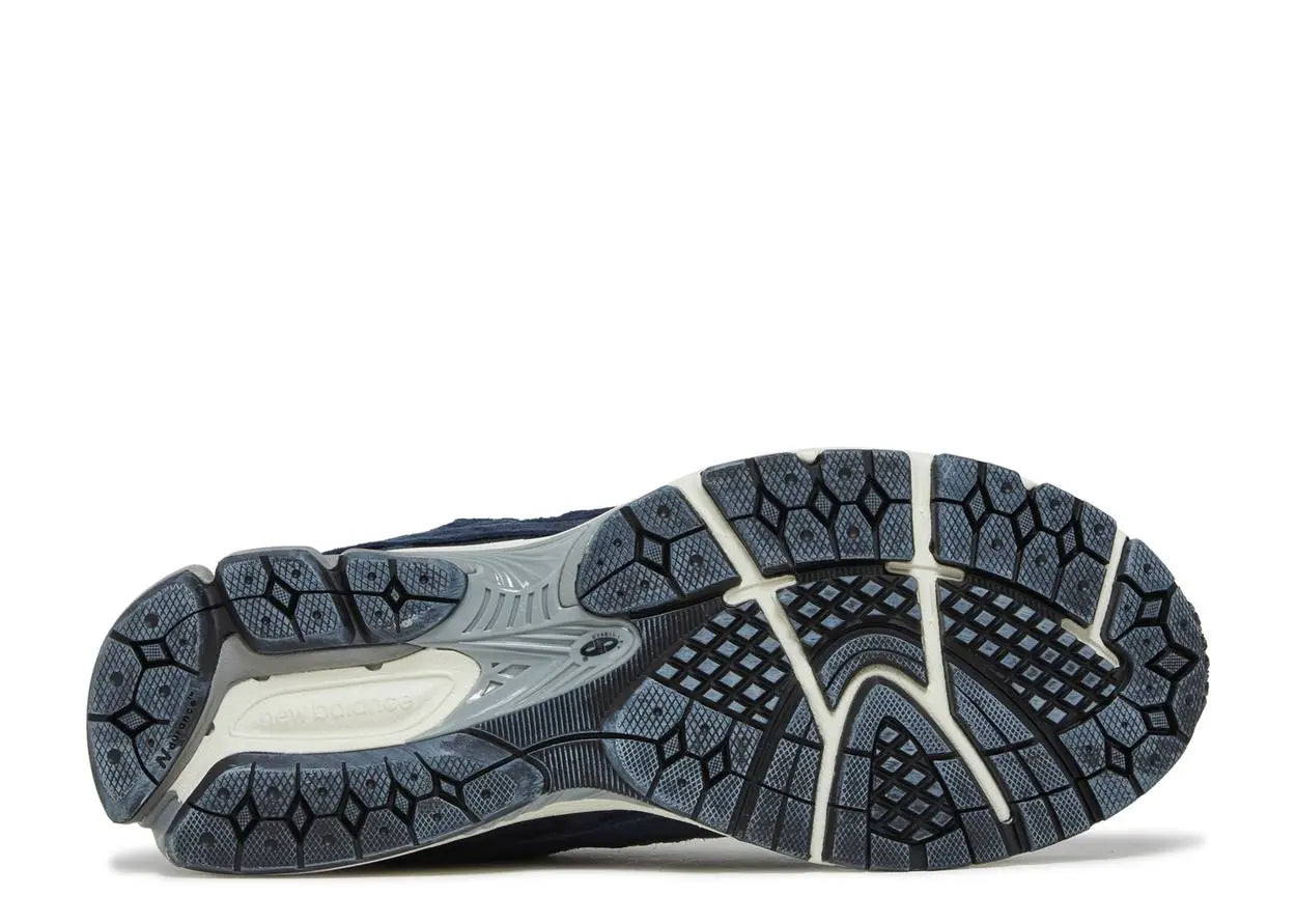 New Balance 2002R Protection Pack Dark Navy New Balance