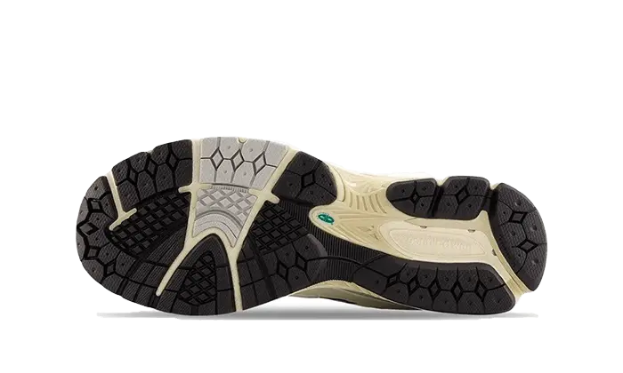 New Balance 2002R Sea Salt Vintage Teal New Balance