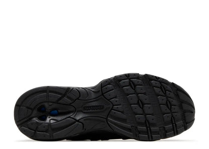 New Balance 530 Triple Black Leather New Balance