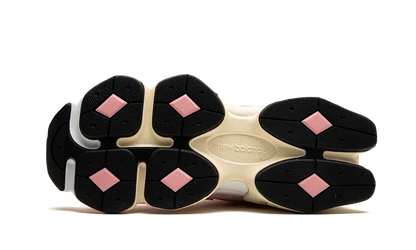 New Balance 9060 Crystal Pink New Balance