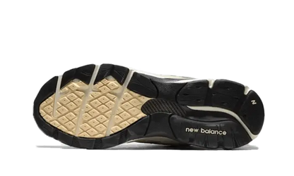 New Balance 990 V3 Made In Usa Teddy Santis Moonbeam New Balance