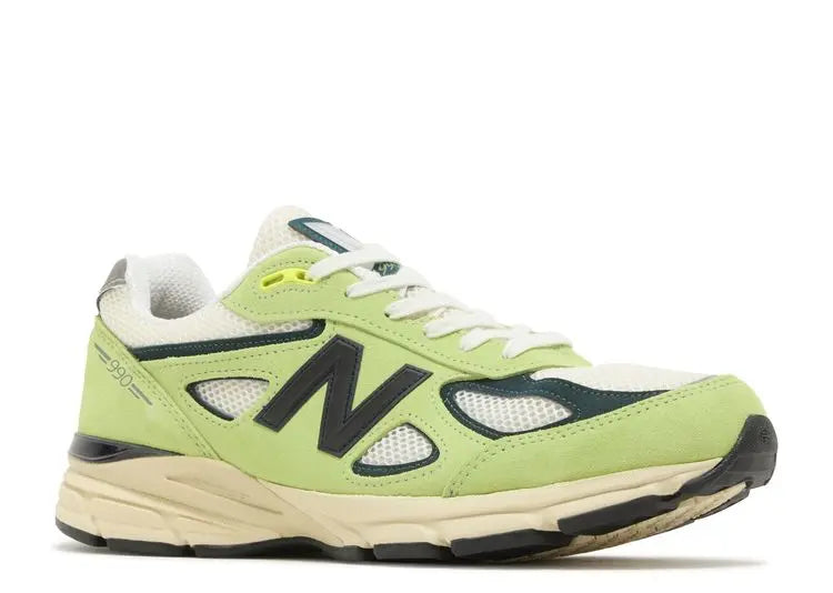 New Balance 990v4 MiUSA Teddy Hi-Lite New Balance