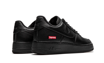 Nike Air Force 1 Low Black Supreme VOSneakers