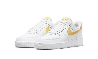 Nike Air Force 1 Low ‘07 White Saturn Gold VOSneakers