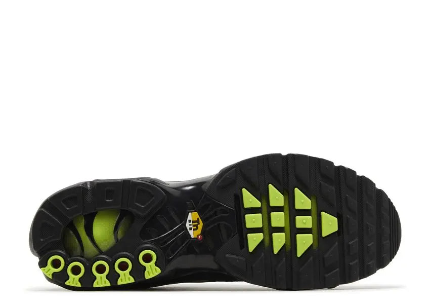 Nike Air Max Plus Black Volt Nike