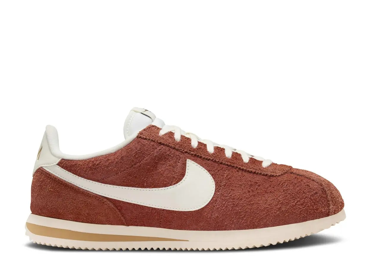 Nike Cortez SE Suede Dark Russet Flax Muslin Sail Nike