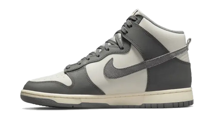 Nike Dunk High Vintage Light Bone Grey VOSneakers