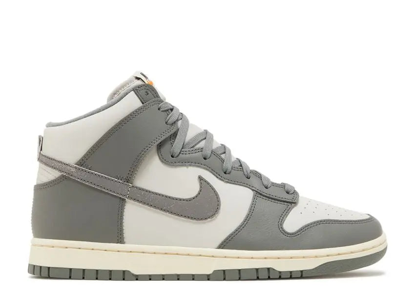 Nike Dunk High Vintage Light Bone Grey Nike