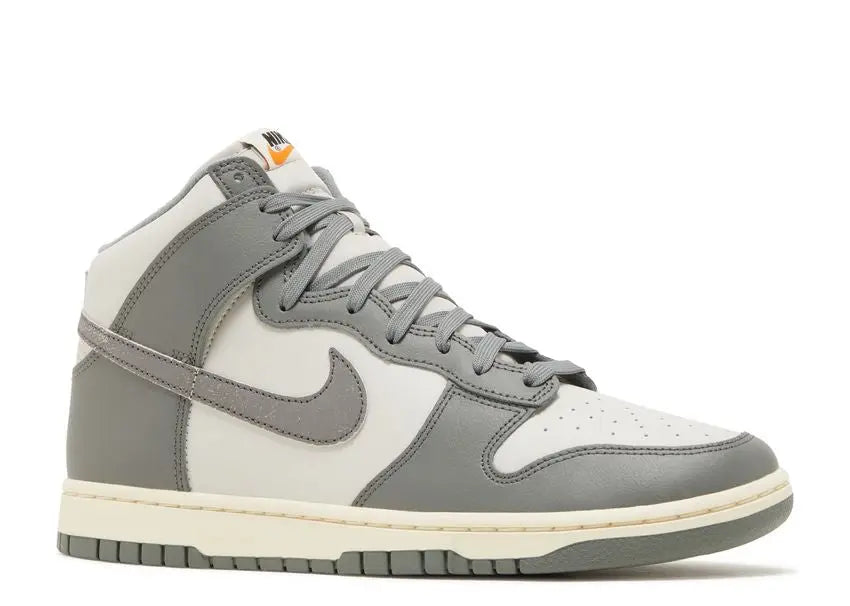 Nike Dunk High Vintage Light Bone Grey Nike