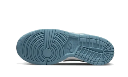 Nike Dunk Low Clear Swoosh VOSneakers