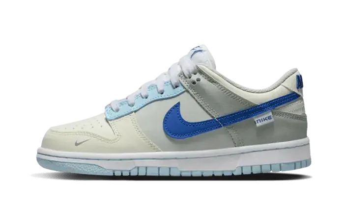 Nike Dunk Low Ivory Hyper Royal VOSneakers
