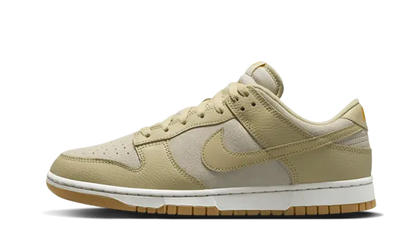 Nike Dunk Low Khaki Suede Gum VOSneakers