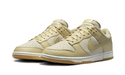 Nike Dunk Low Khaki Suede Gum VOSneakers