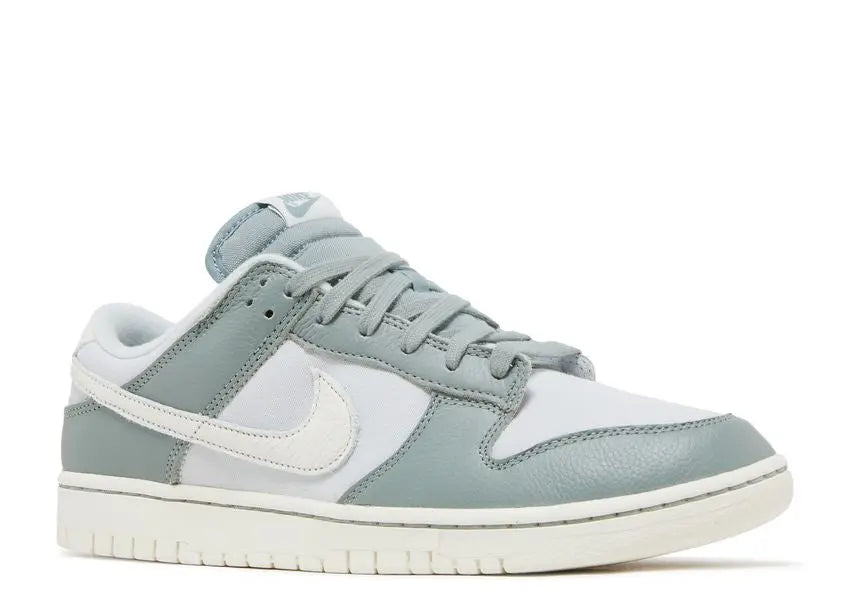 Nike Dunk Low Mica Green Nike