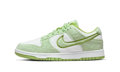 Nike Dunk Low SE Fleece Green VOSneakers