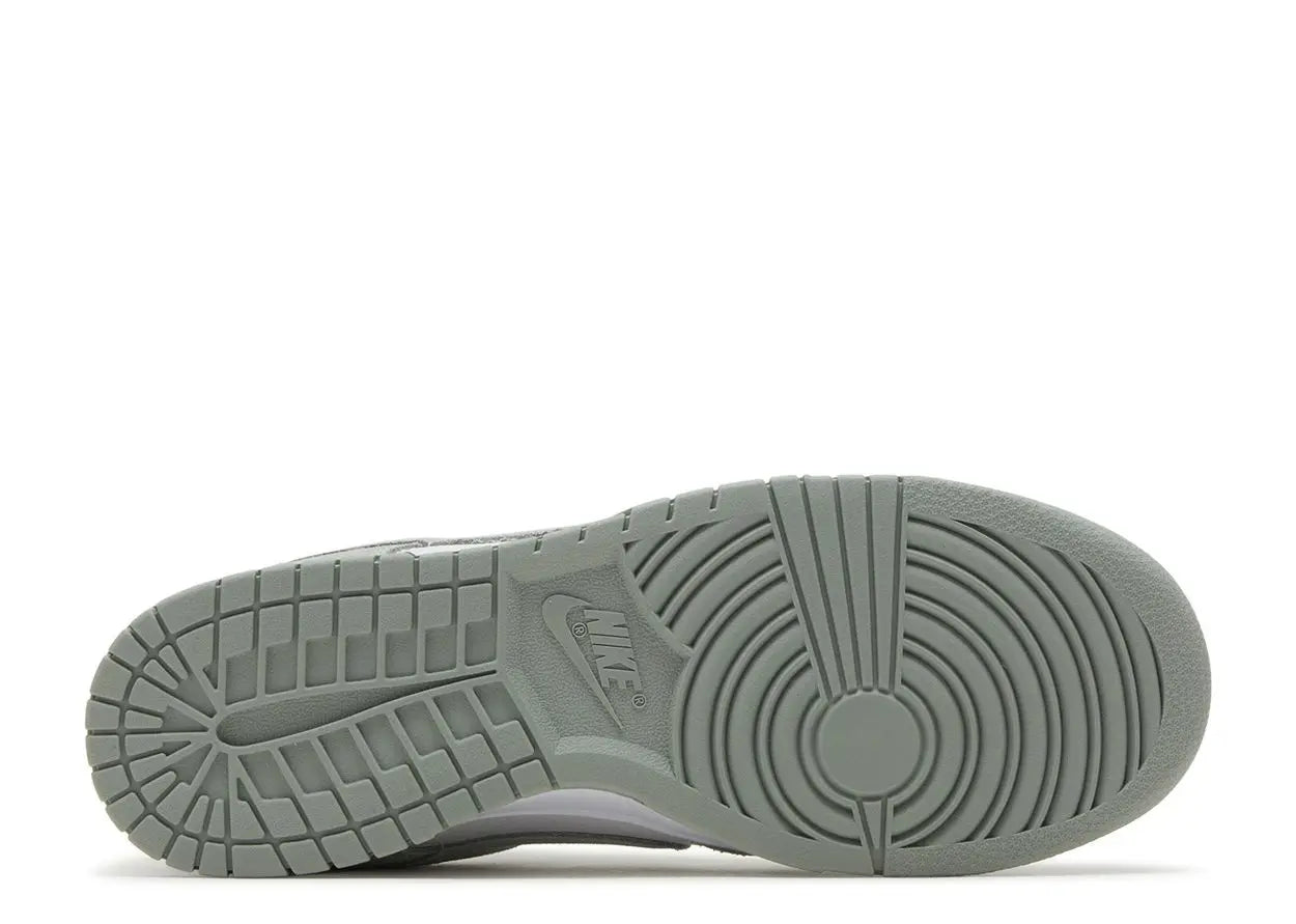 Nike Dunk Low SE White Light Pumice Nike