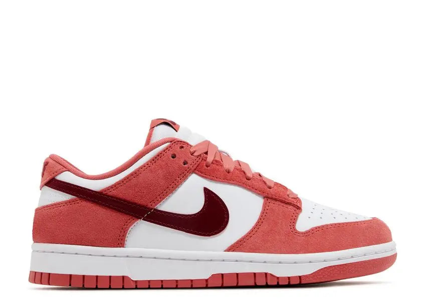 Nike Dunk Low Valentine's Day Nike