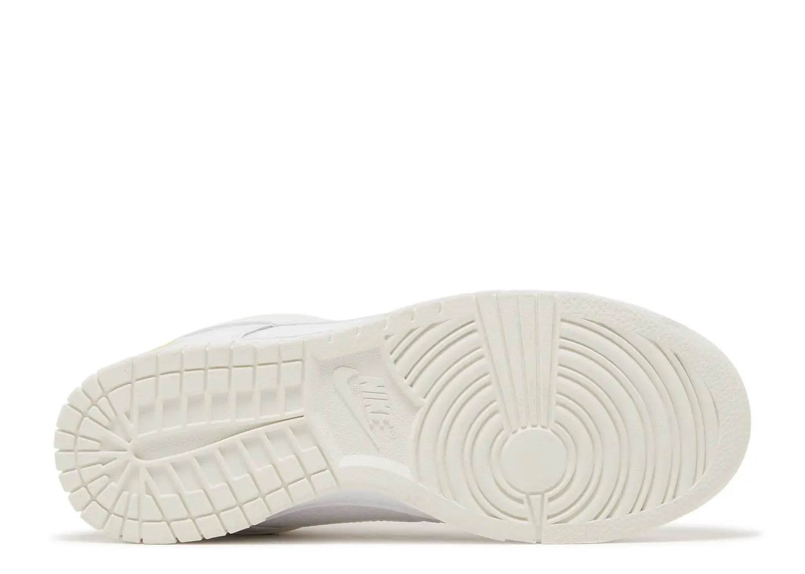 Nike Dunk Low Yellow Heart Nike
