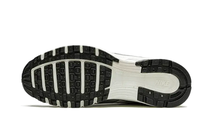 Nike P-6000 Metallic Silver VOSneakers
